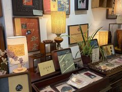-邊城書店