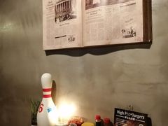 -HIGH FIVE哈福手工汉堡(桂林路店)