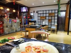 藏香猪-宏宏无烟石板烧烤