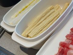 -海底捞火锅(新松江路生日主题店)