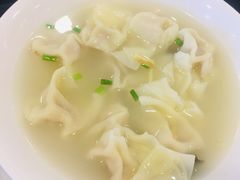 虾肉小馄饨-王家沙点心店(南京西路总店)