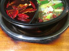 -灌县老妈砂锅串串香(万科红生活广场店)