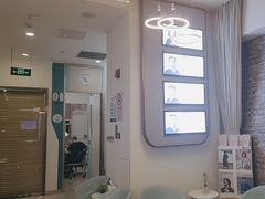 -维乐口腔(美维云门诊陆家嘴店)