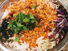-喝丢一只鞋辣炒海鲜小烧烤(三八广场店)