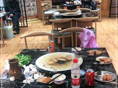 大堂-宏宏无烟石板烧烤