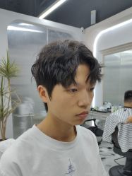 -尤司男士国潮理发馆