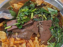 -柳州肥姨妈大骨螺蛳粉(东靖路店)