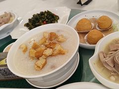 -万山楼海鲜酒家·二十三年老字号