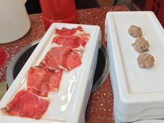 -四囍码头海鲜烧烤自助火锅(外滩南京东路悦荟广场店)