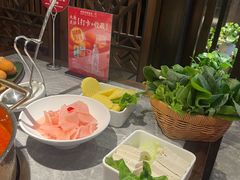 -野山舂·贵州现舂酸汤牛肉(民生路店)
