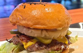 Pineapple Bacon Burger