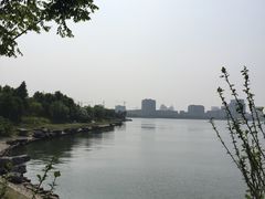 -上海滴水湖皇冠假日酒店