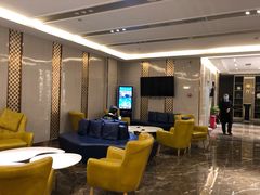 -潮漫酒店(北京通州环球度假区临河里地铁站店)