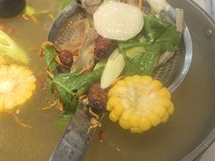 -乡土黄·鲜牛肉火锅·小龙虾(兴业街店)