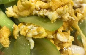 Green Tomato Stir-fried Guyi Slow-cooked Eggs