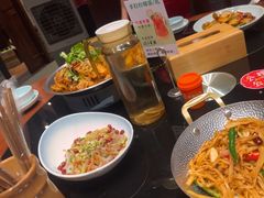 -川流不息·地道川菜·小龙虾(新松江路店)