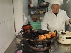 -阿婆油墩子(五里桥路188弄小区店)