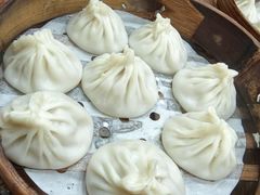 -莱莱小笼·乔艾