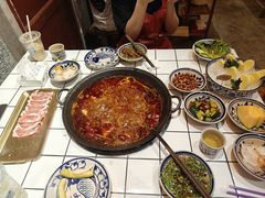 -旧街市鲜货老火锅(大光路店)