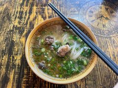 -正宗李家土鸡米线店