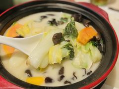 无油鱼汤煮时蔬-港丽餐厅(高德置地店)