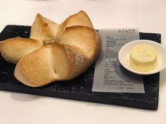 餐前面包-AZUR聚(香格里拉饭店)