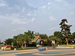 -七彩云南欢乐世界