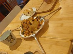 -C.Y Cafe