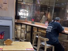 -魔都三兄弟酸辣粉·蘸卤炸串(虹桥万科店)