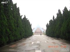 -上海市龙华烈士陵园