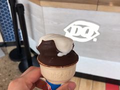 草莓巧克力麦片碎暴风雪-DQ·蛋糕·冰淇淋(万象城店)