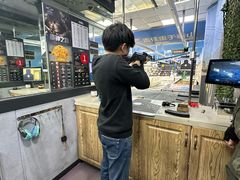 -都市枪神实弹射击俱乐部