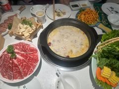 -粤小煲鲜汤猪肚鸡(丹尼斯二天地店)
