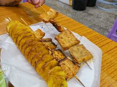 -蚝哥花姐湛江烤生蚝(美丽湾市场店)