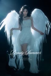 -onlygirl摄影美学馆高端定制(江滩店)