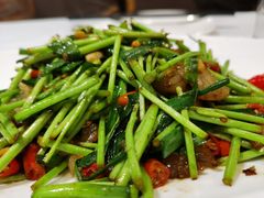 藜蒿炒腊肉-鄱阳湖·江西小炒·瓦罐煨汤(五道口店)