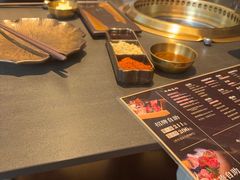 -铭牛烧肉·和牛海鲜自助(高新月牙湖店)