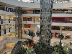 -LuOne凯德晶萃广场(徐家汇路店)