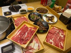 -枝魯枝魯自助料理