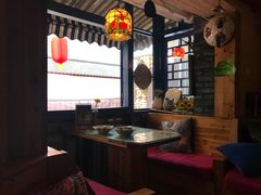 卡座-觅豆豆花甜品(望平街店)