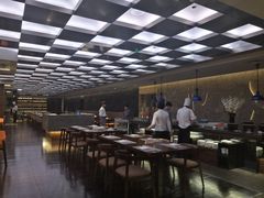 -BLU 全日制餐厅(上海安曼纳卓悦酒店)