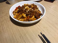 松子牛肉炒年糕-兔爸私家小厨(新北万达店)