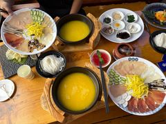 -桥香园过桥米线(国贸店)