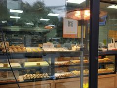面包甜点陈列柜-鲍师傅糕点(江苏路店)