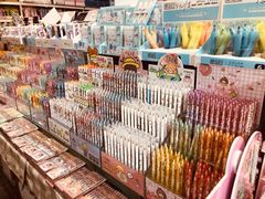 -鹏佳腾学生文创