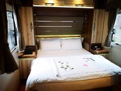 -汤山温泉房车营地 茶温泉