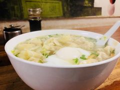 -胖子馄饨坊(天目大厦东南)
