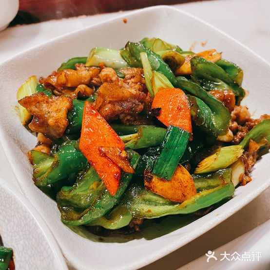 嘉丰湘鲁菜馆(芳群园店)
