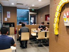 -麦当劳(轻轨曹杨路店)