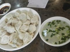 -周家大连水饺(美专校街店)